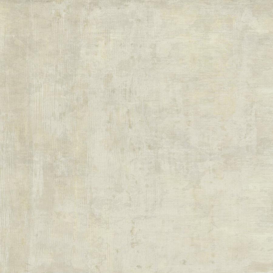 Beigefarbene, texturierte Tapetenoberfläche namens Scrapes Sand Base von k'moor walldesign, präsentiert als warme, rustikal wirkende Wandgestaltung im Ambience-Portfolio