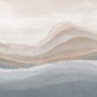 Sanfte Nebelschichten ziehen über beige und graue Hügel, während 034 m eine ruhige, abstrakte Landschaft mit weichen Übergängen formen.