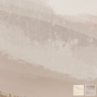 Beige, weich strukturierte Wandgestaltung mit nebligen Landschaftsflächen aus der Essence-Kollektion Mist over Mesa von k'moor.